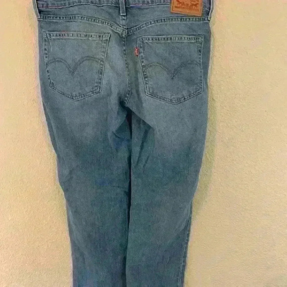 Levi's boyfriend jean sz 27 lowrise medium wash slight distressing casual comfy - Picture 6 of 10